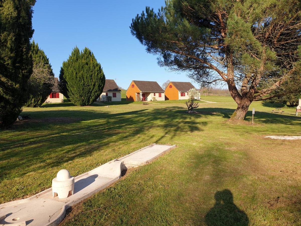Domaine De Vaulatour. Villa Payzac  Luaran gambar