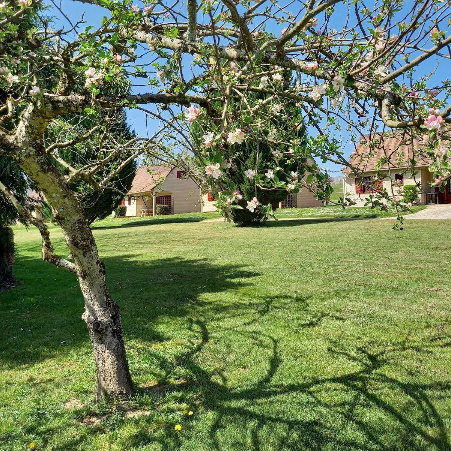 Domaine De Vaulatour. Villa Payzac  Luaran gambar